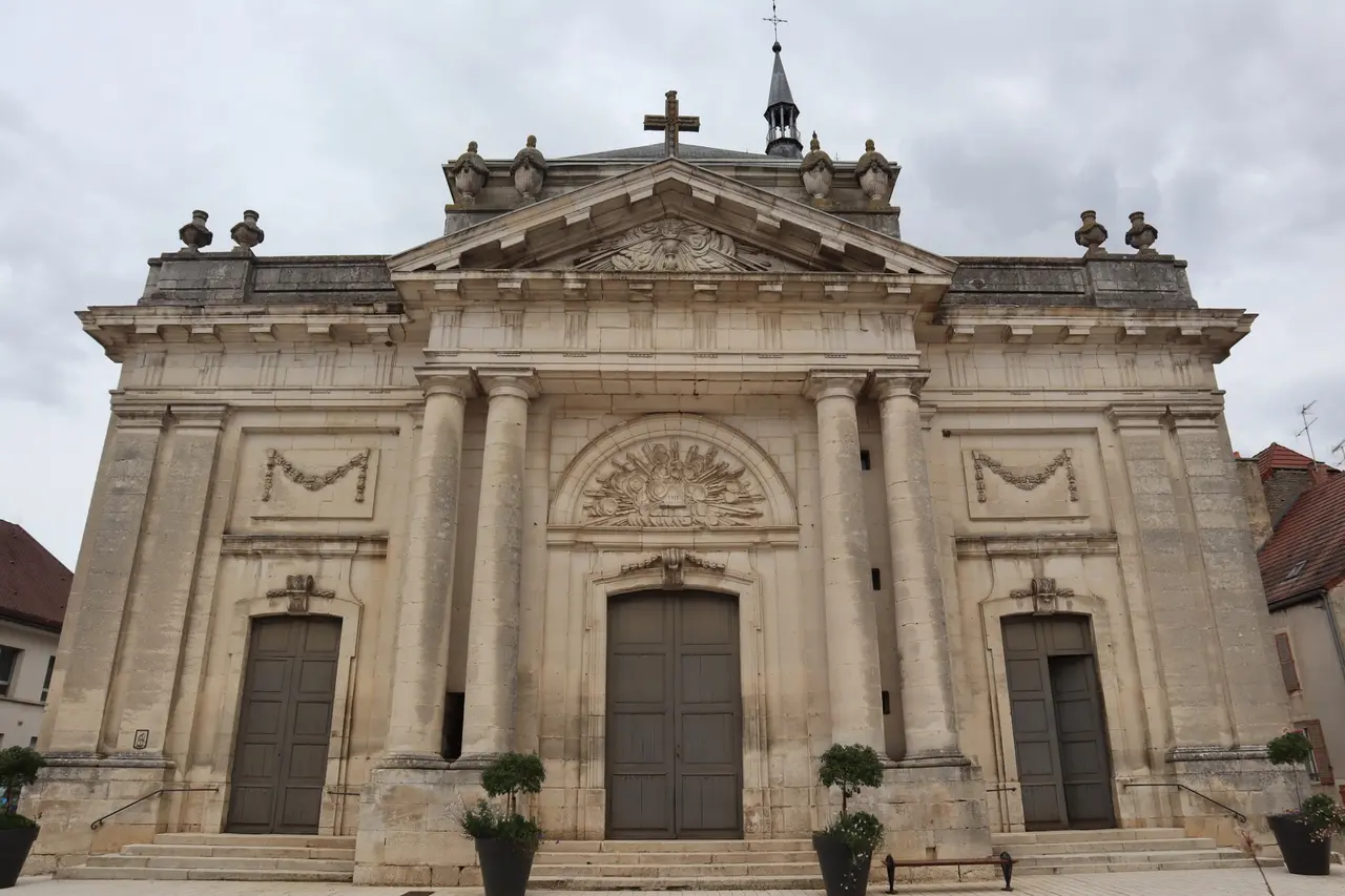 Châteauvillain (52) Église Notre-Dame-de-l'Assomption - Extérieur - 02