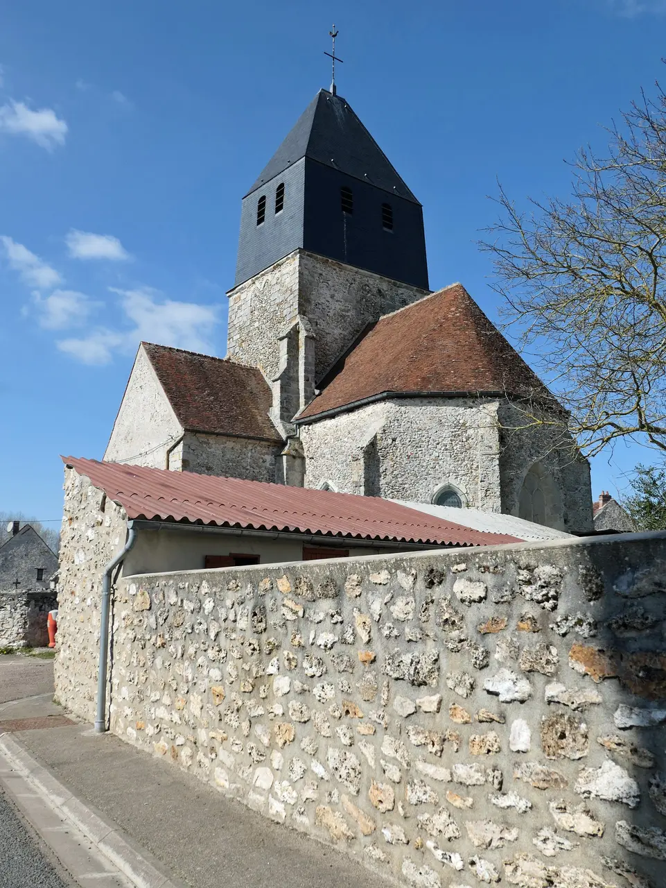 MONTMIRAIL (1)COURBETAUX