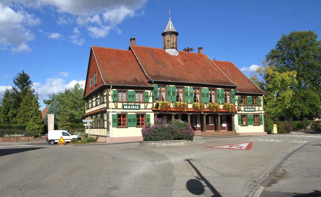 Dalhunden-31a-Mairie-gje