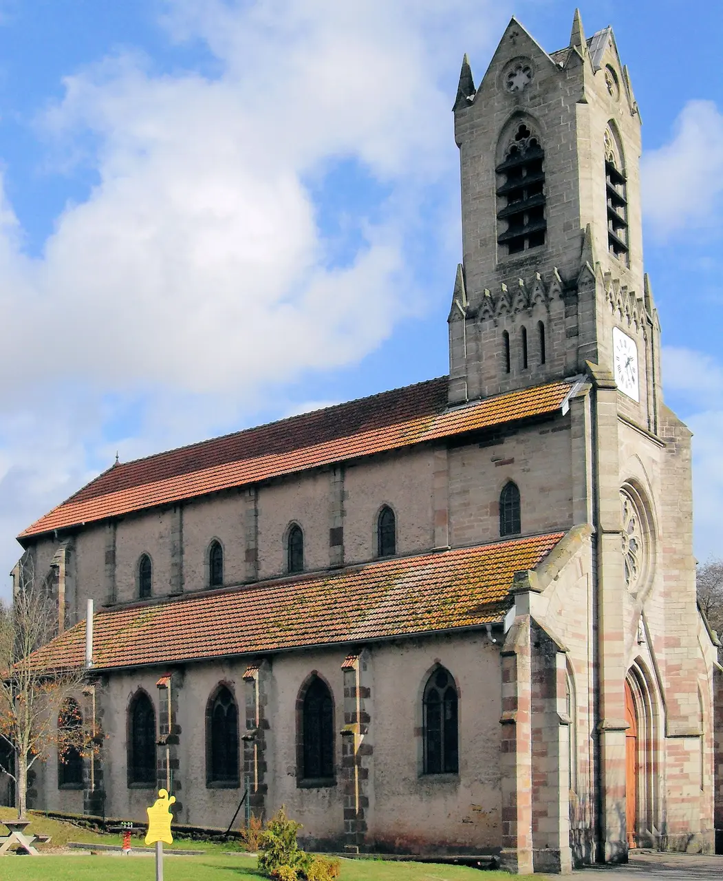 Belmont-lès-Darney, Église Saints-Faust-et-Jovin 1