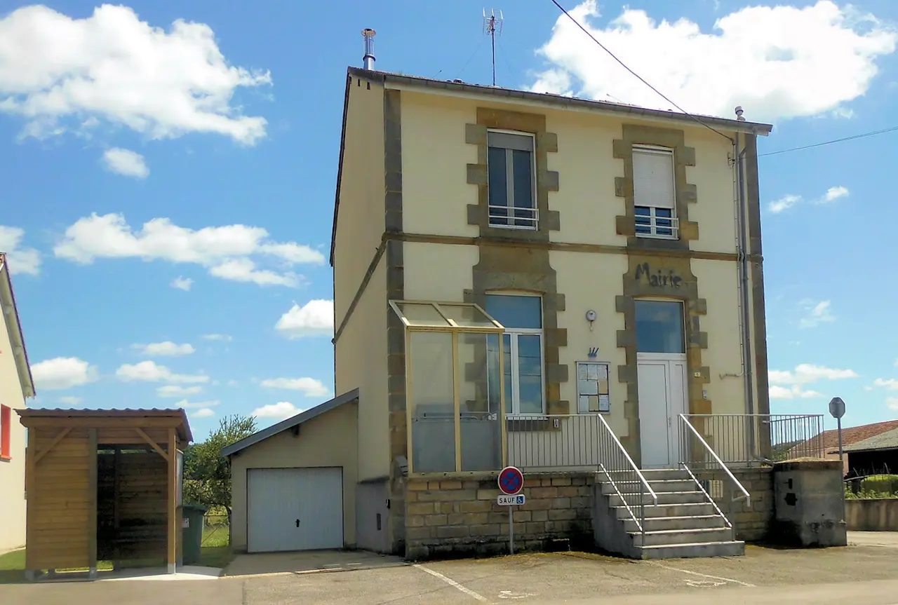 Darney-aux-Chênes, Mairie