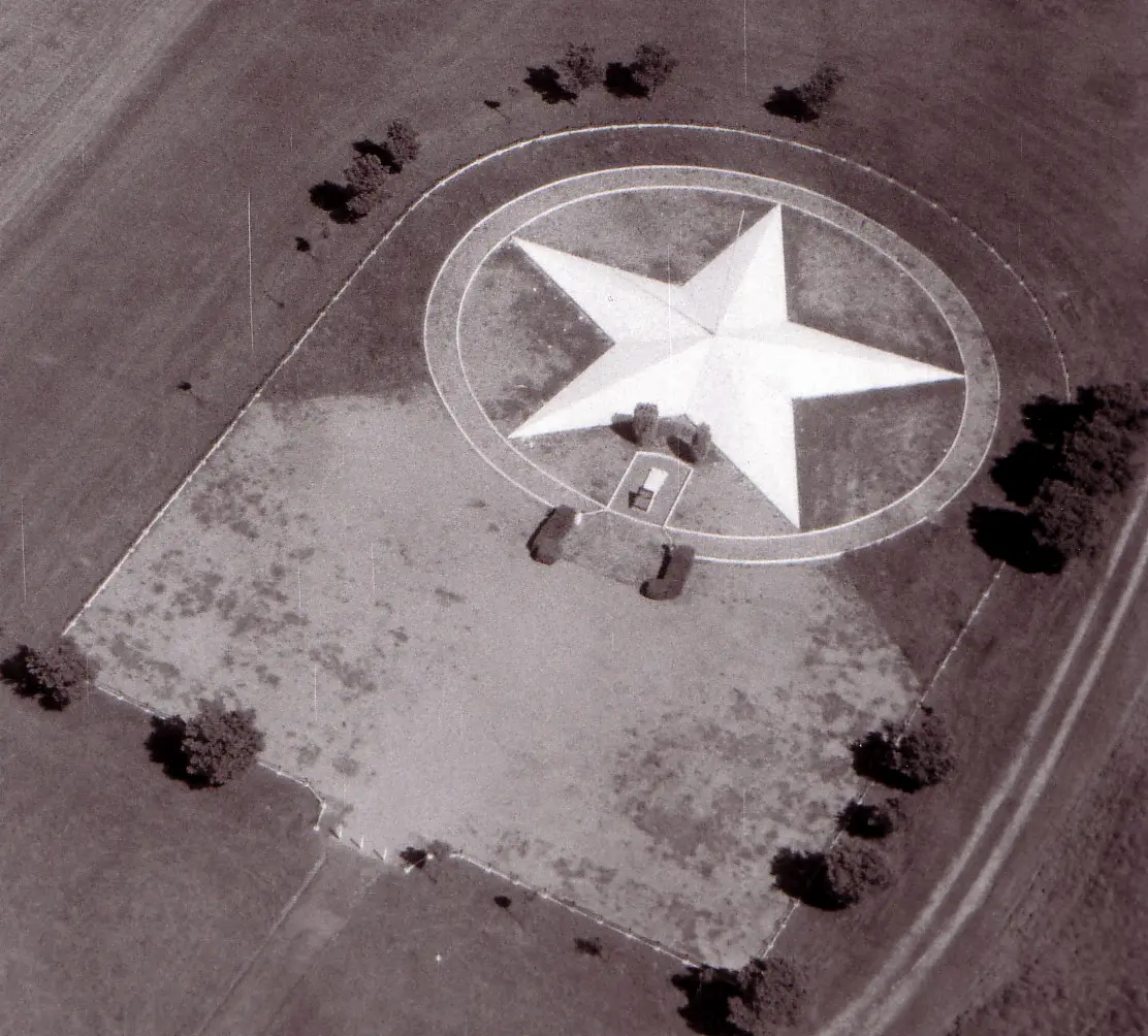Vue aerienne du monument Marin la Meslee de Dessenheim