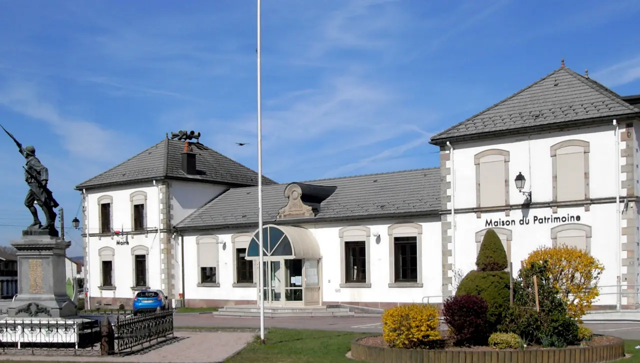 Dommartin-lès-Remiremont, Mairie et Maison du Patrimoine