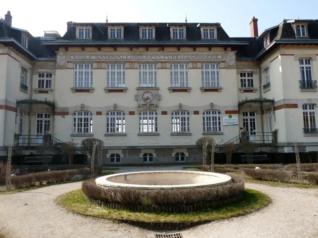 Fayl-Billot-Ecole nationale d'osiériculture et de vannerie (4)