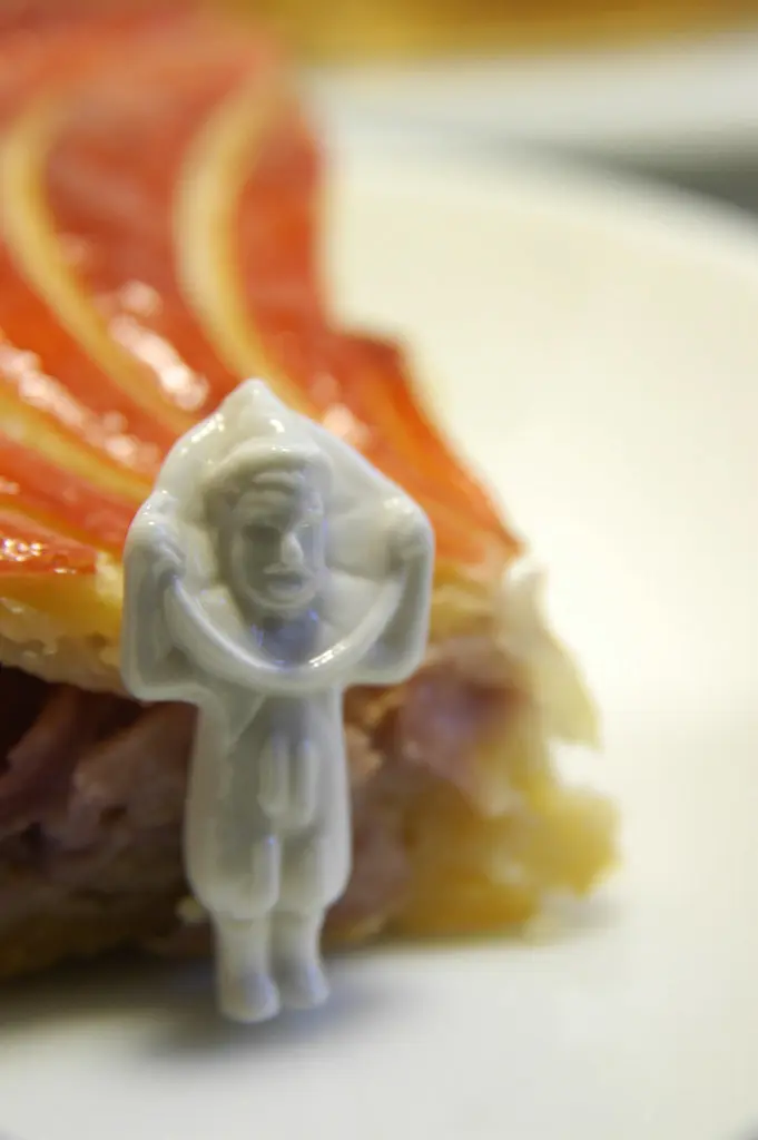 Fève, Galette Ispahan, Galette des Rois, Pierre Hermé, Aoyama