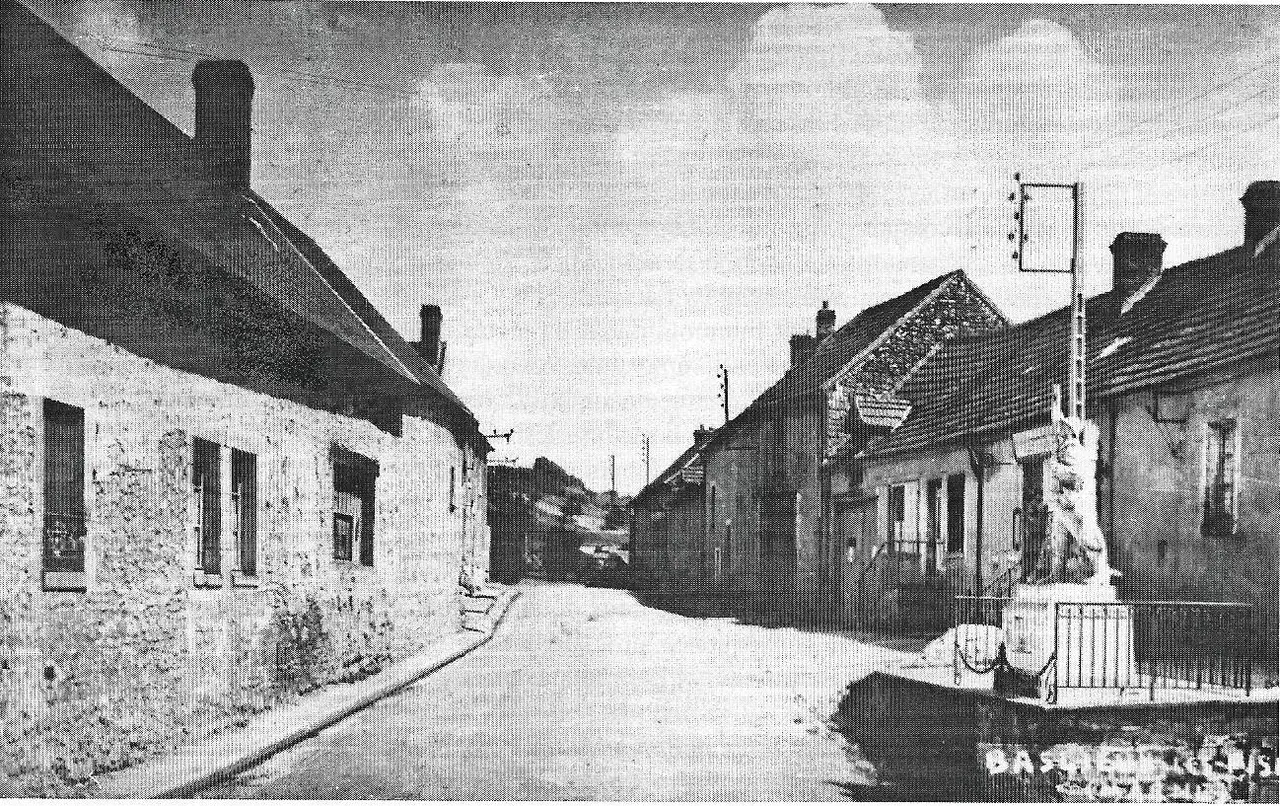 Baslieux les Fismes monument aux morts