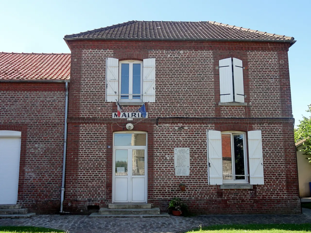Gondreville (60), mairie, rue de l'École