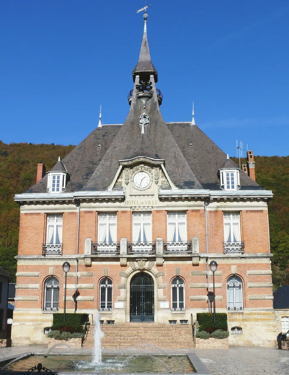 Haybes - Hôtel de ville