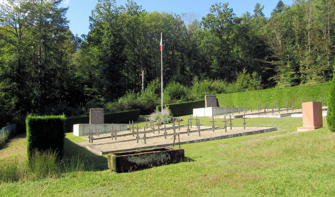 Wisches-Hersbach, Nécropole nationale