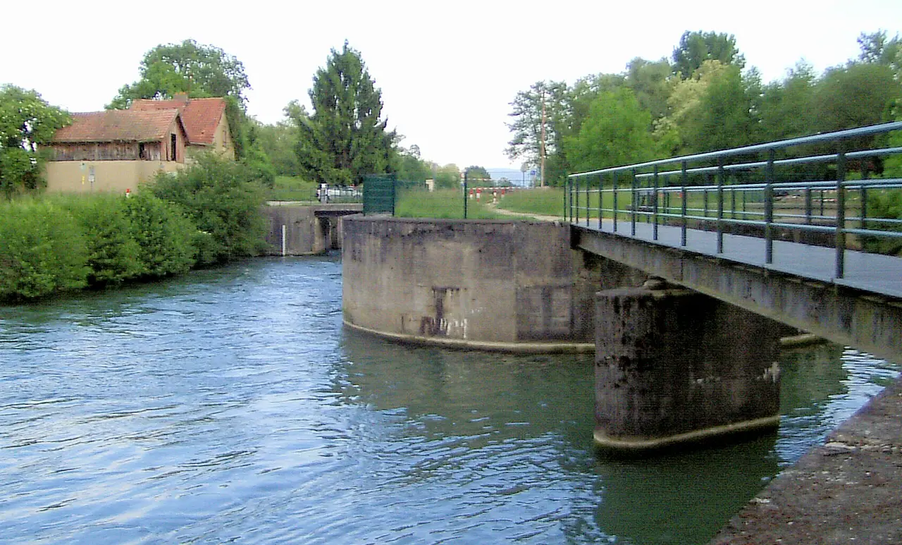 Saint-Louis, Canal de Huningue