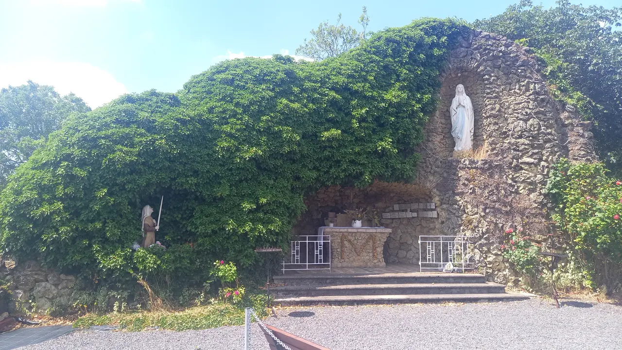 Grotte de Lourdes de Kerbach (Moselle, France)