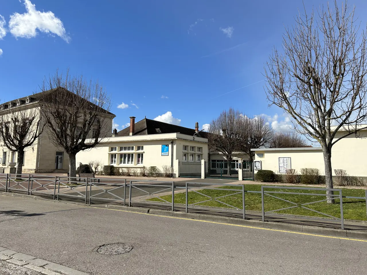 La Chapelle-Saint-Luc - école primaire de Paul Bert