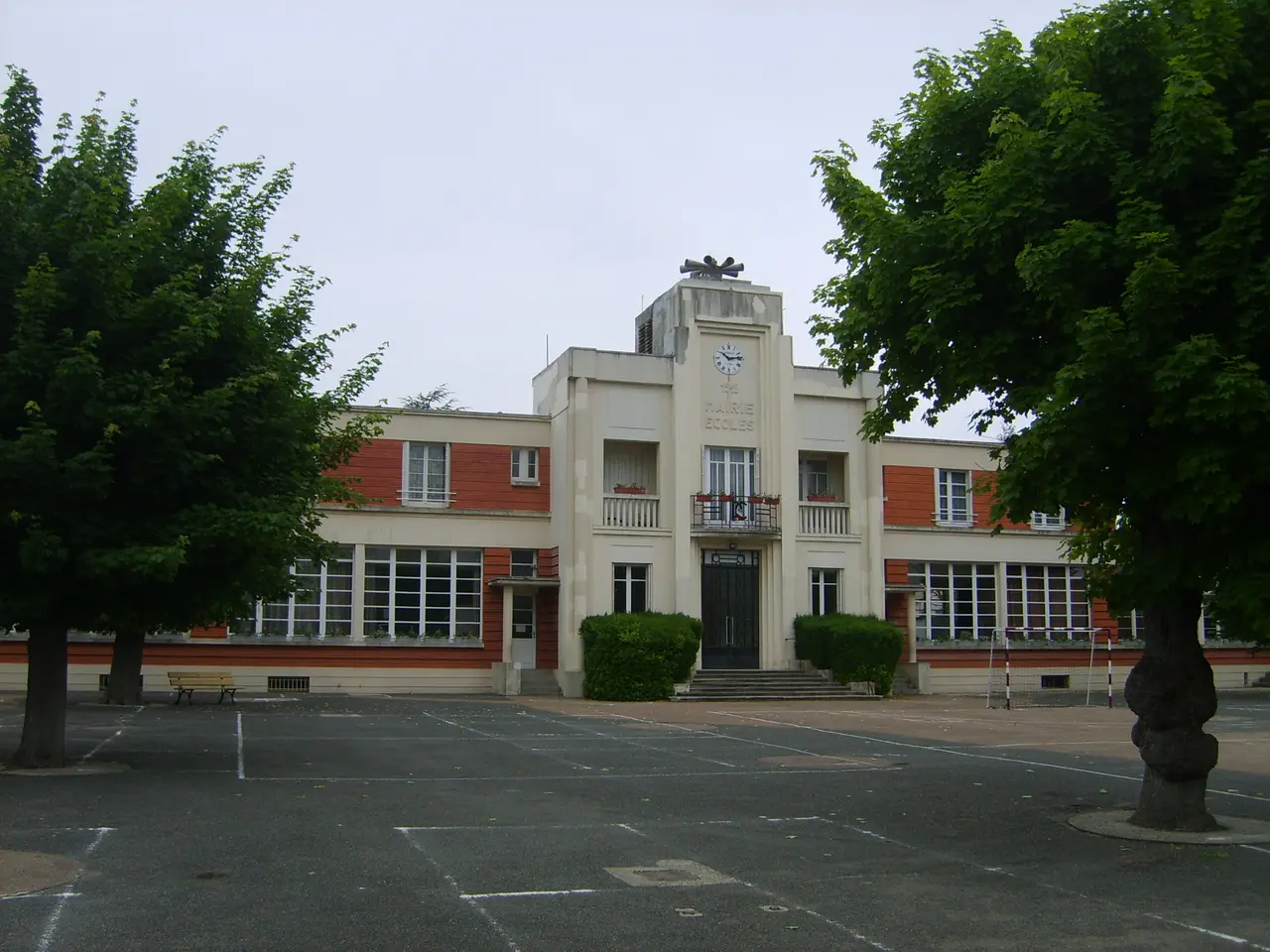 Ecole primaire La-Rivière-de-corps (Aube)