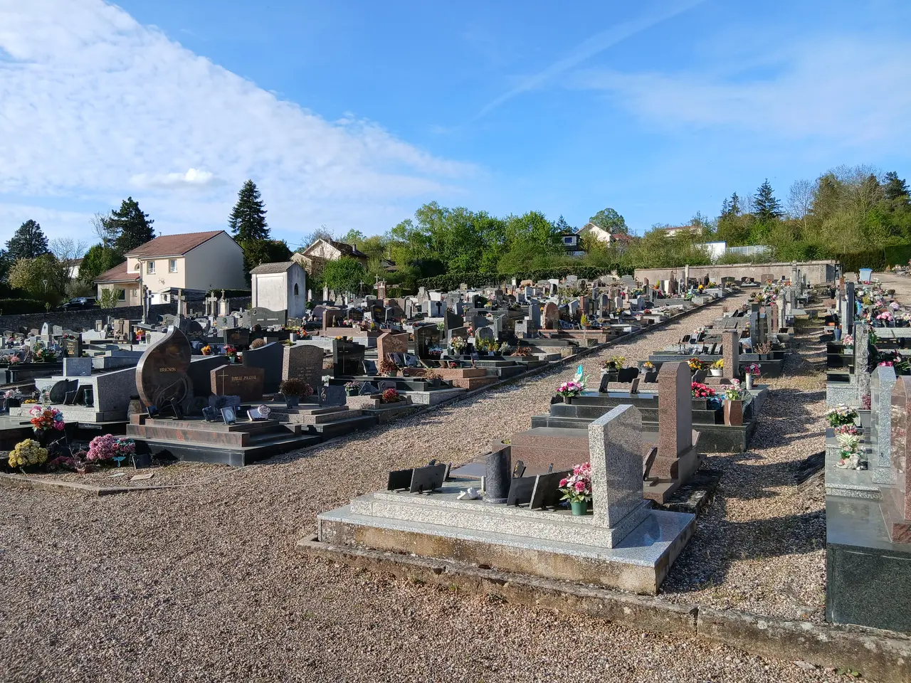 Cimetière de Lay-Saint-Christophe