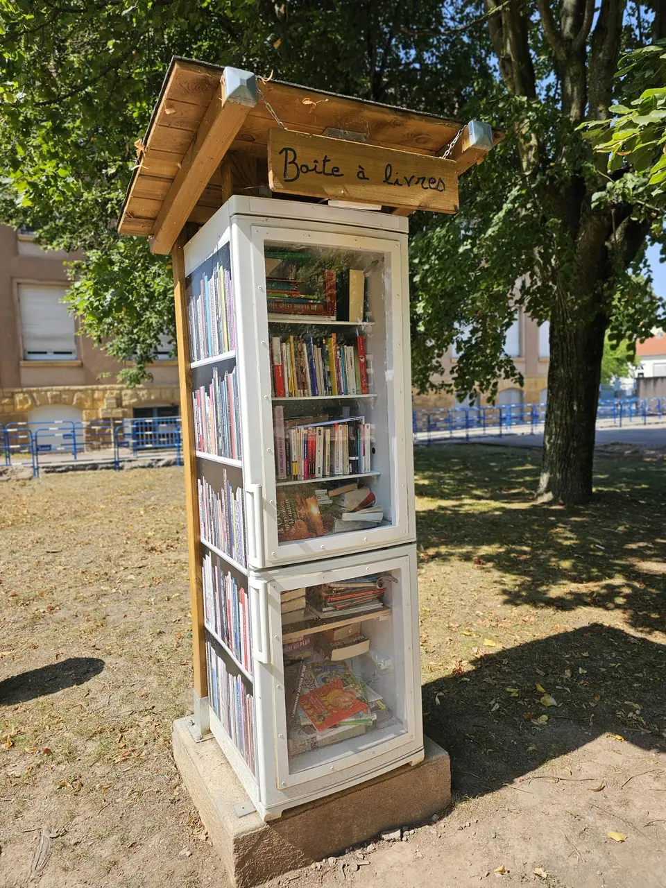 Le Ban-Saint-Martin - Avenue Henri II - boîte à livres