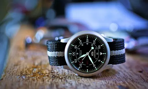 Seiko 5 Lume Shot