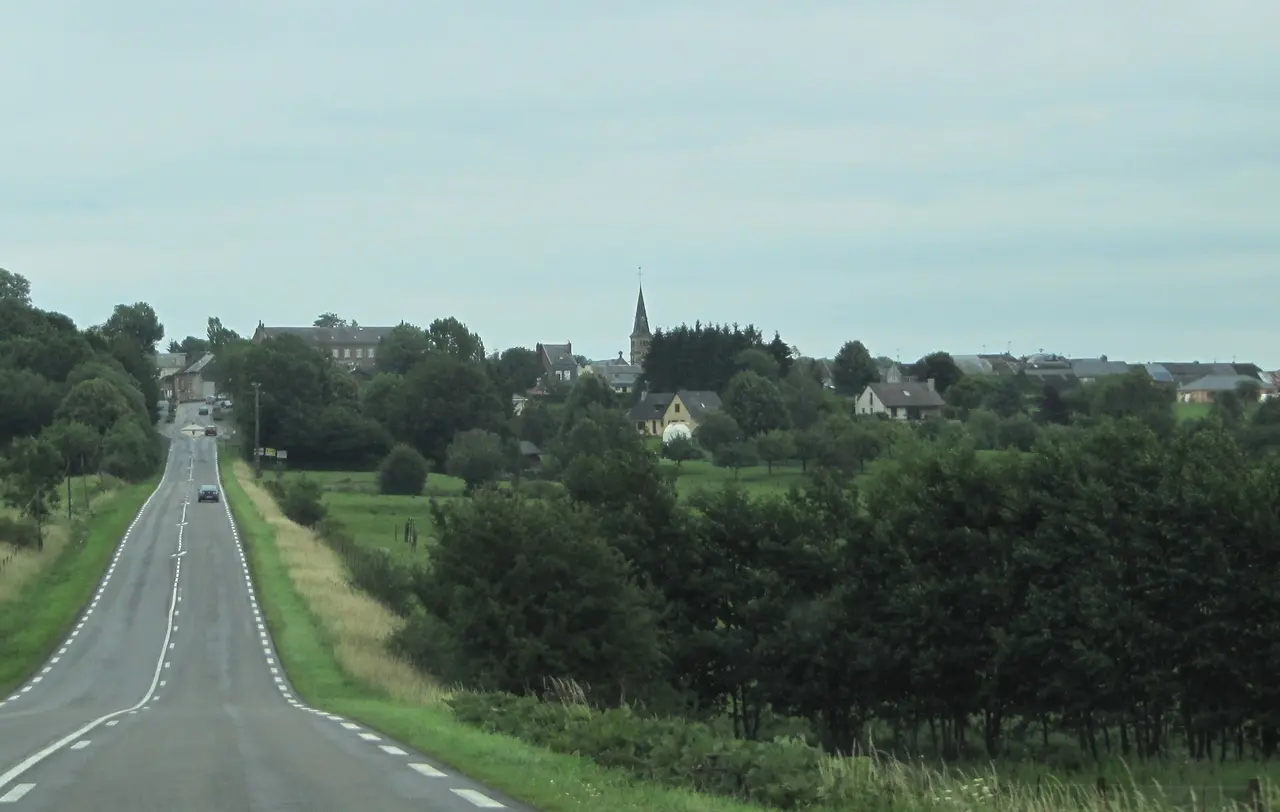 View Maubert-Fontaine