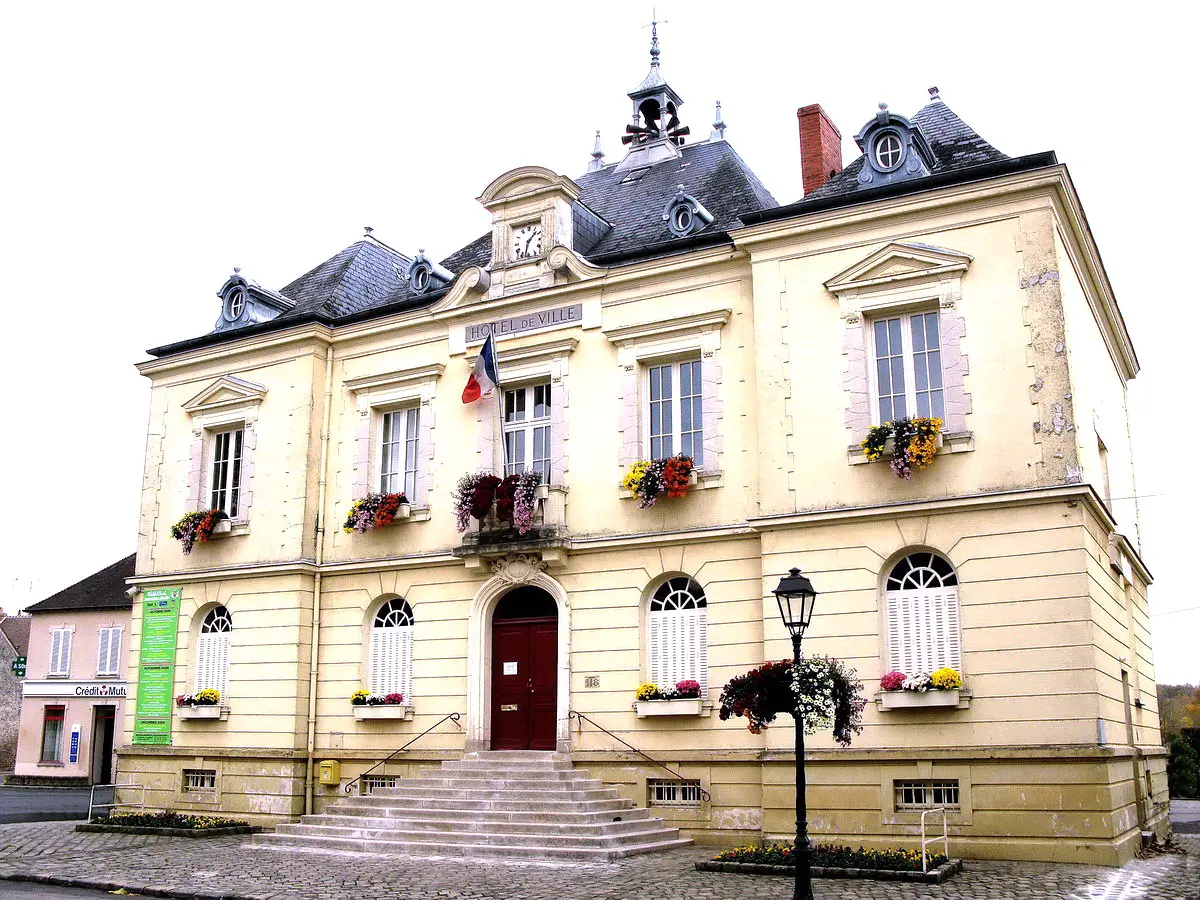 Méréville (Essonne) Hôtel de ville-1