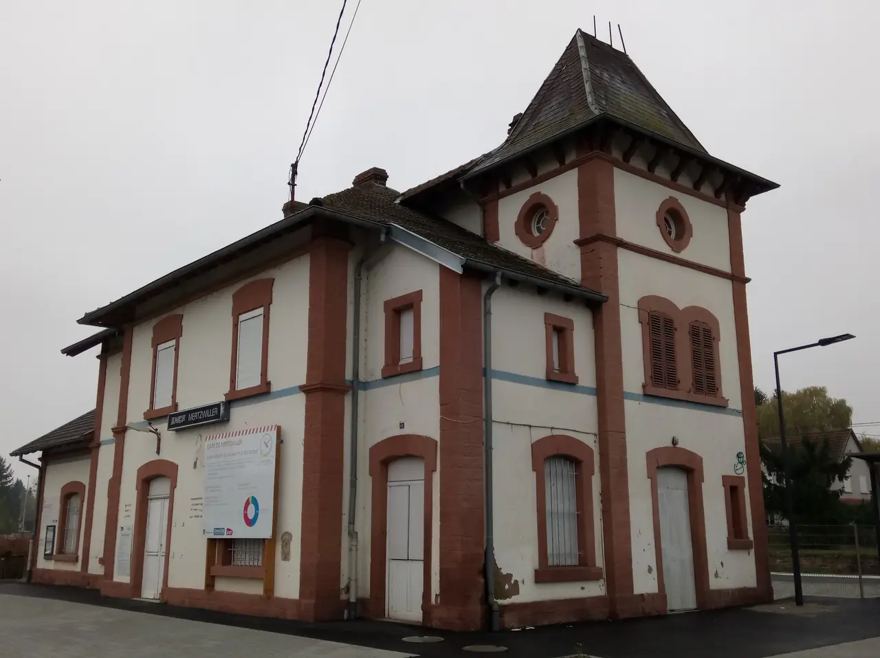 File:Gare mertzwiller 1.jpg