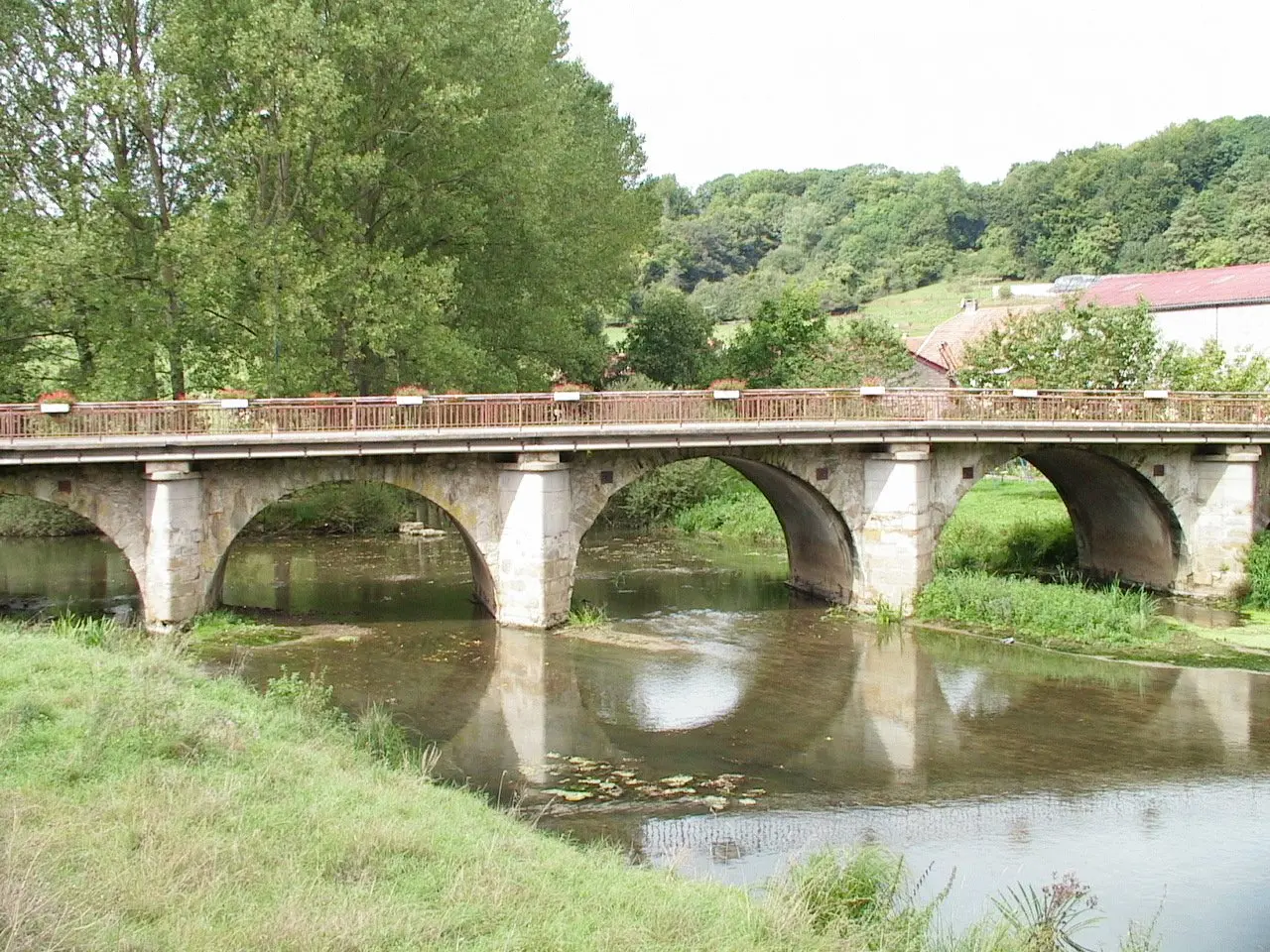 FR-88-Pompierre-pont-Mouzon