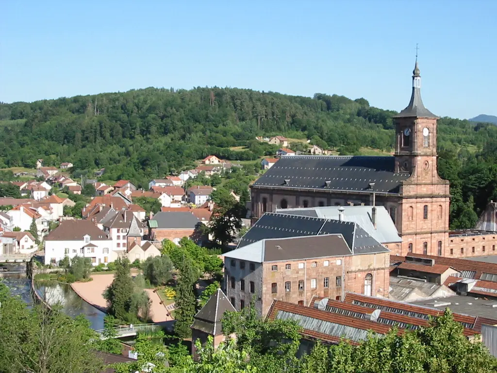 Moyenmoutier 88 centre