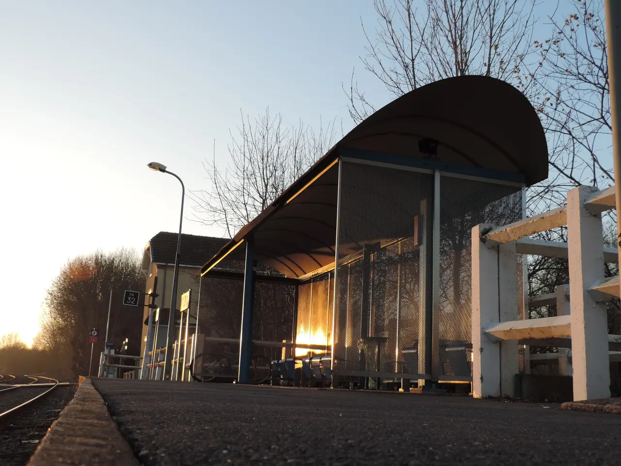 Quai de la gare de Muizon