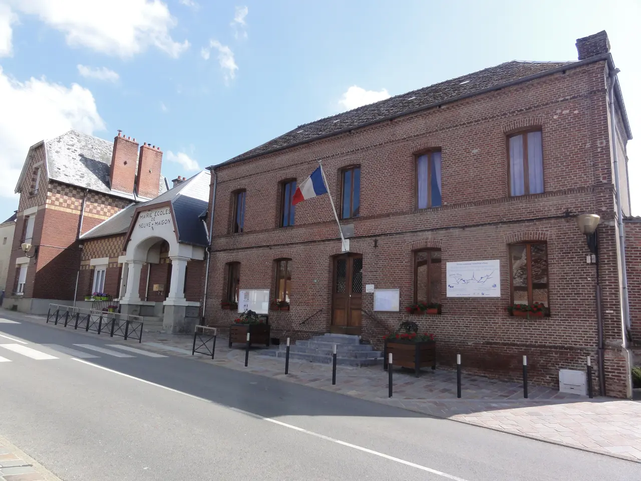 Neuve-Maison (Aisne) mairie-école