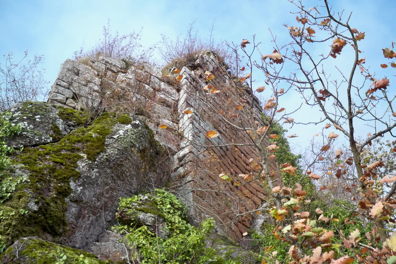 67 Oberhaslach, château de Hohenstein les murs du logis