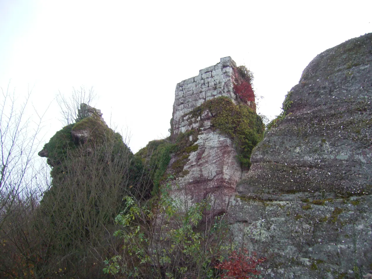 File:France Oberhaslach Château du Grand Ringelstein - Keep.jpg