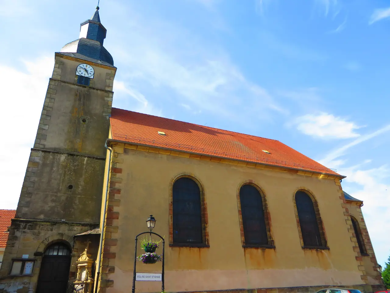 File:Petit Ebersviller eglise.JPG