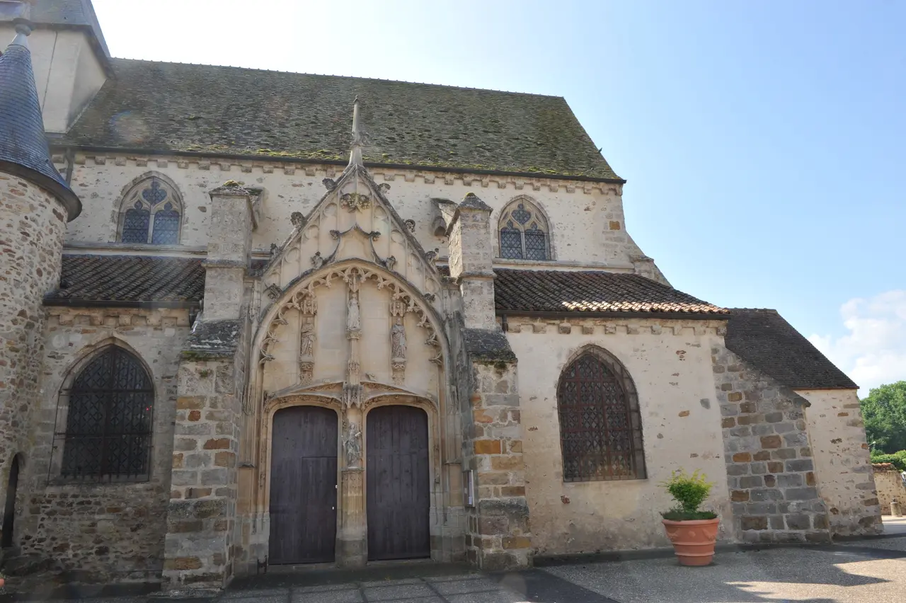 File:Eglise de Pont sur Seine 2.JPG