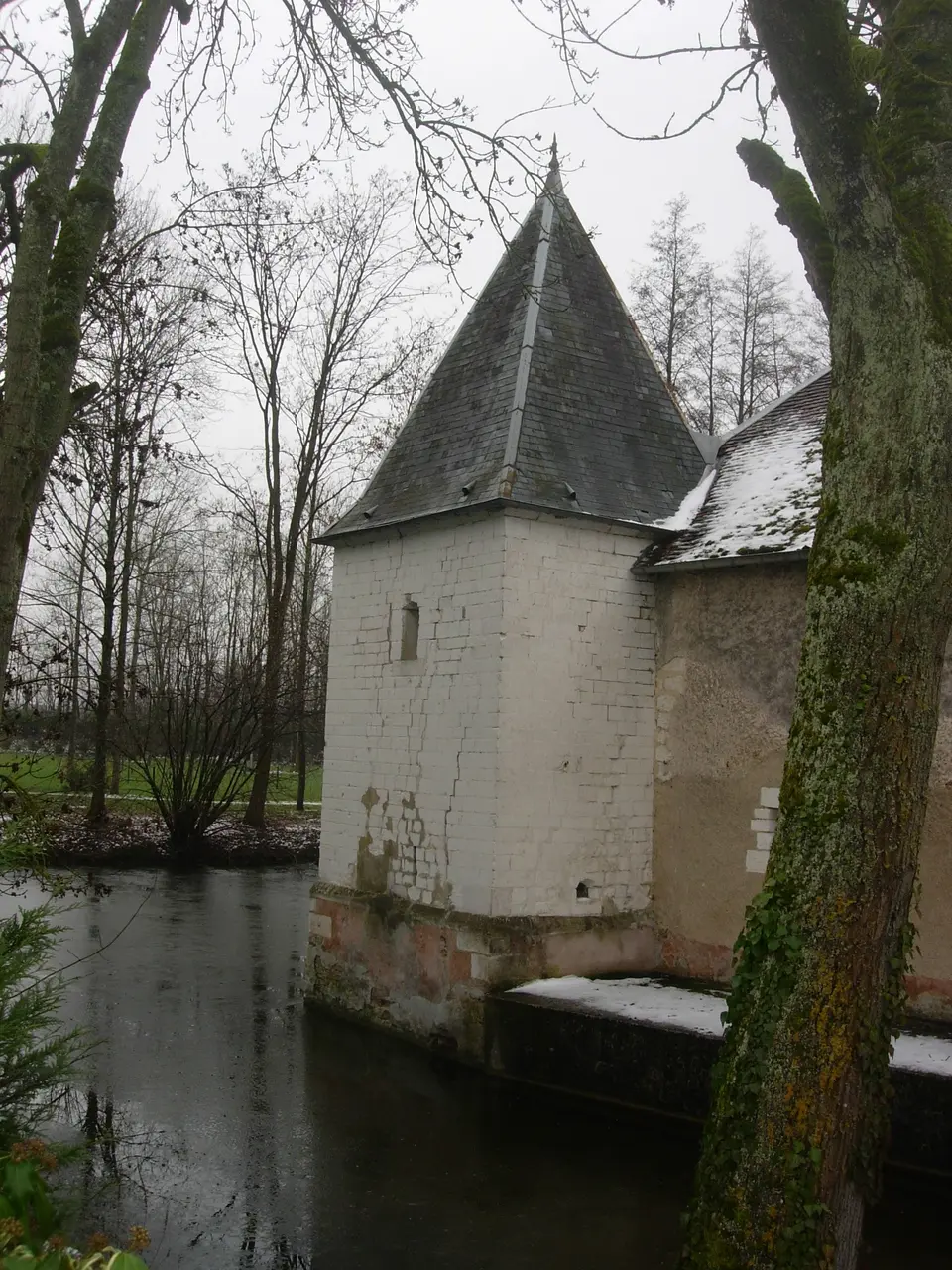 Rosière-près-Troyes tour du château