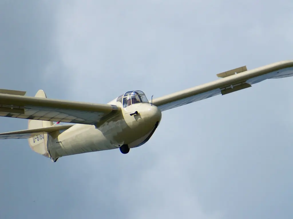 Glider -- Airshow Rossfeld 2010