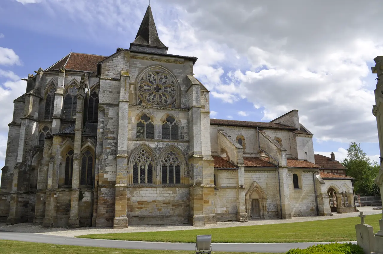 Église de saint Amand sur Fion (9)
