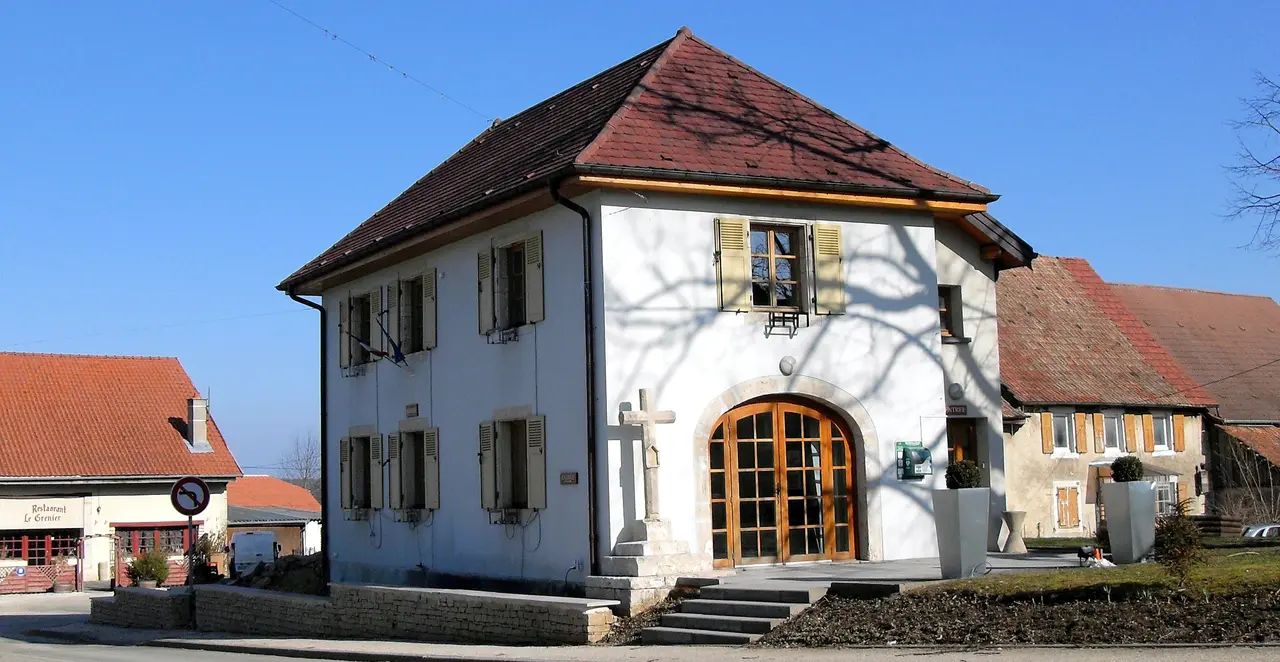 Saint-Dizier-l'Évêque, Mairie