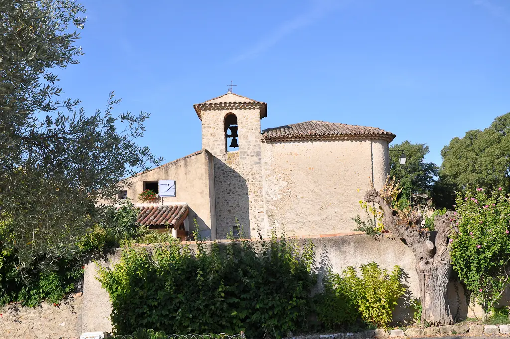 Chapelle romane à Saint-Laurent-du-Verdon