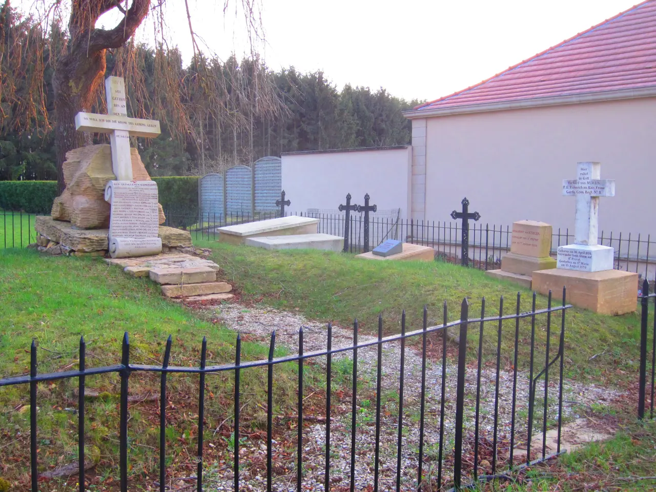 Cimetière militaire allemand rue de Metz Sainte-Marie-aux Chênes