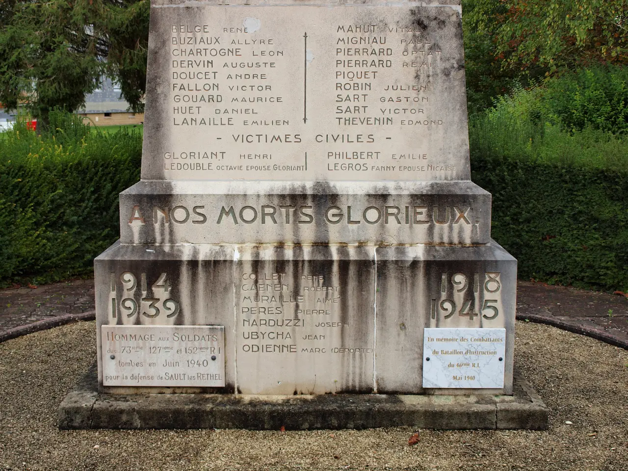 Sault lès Rethel-FR-08-monument aux morts-a4
