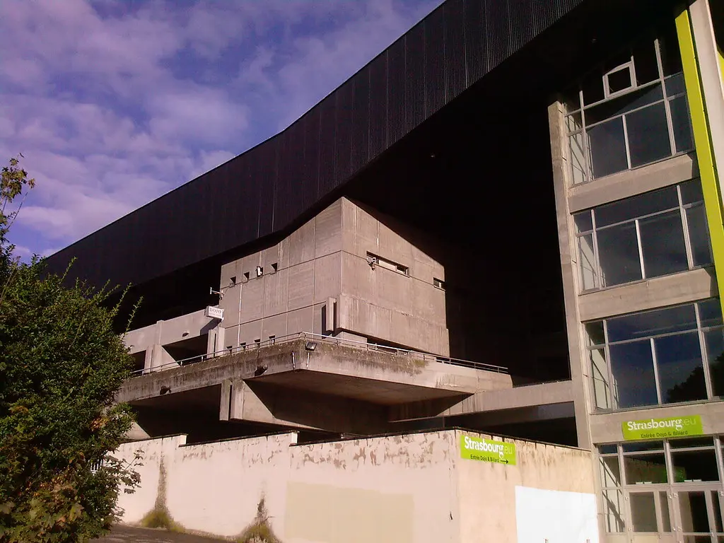 Bunker ? - No, olympic swimming pool in Schiltigheim, France