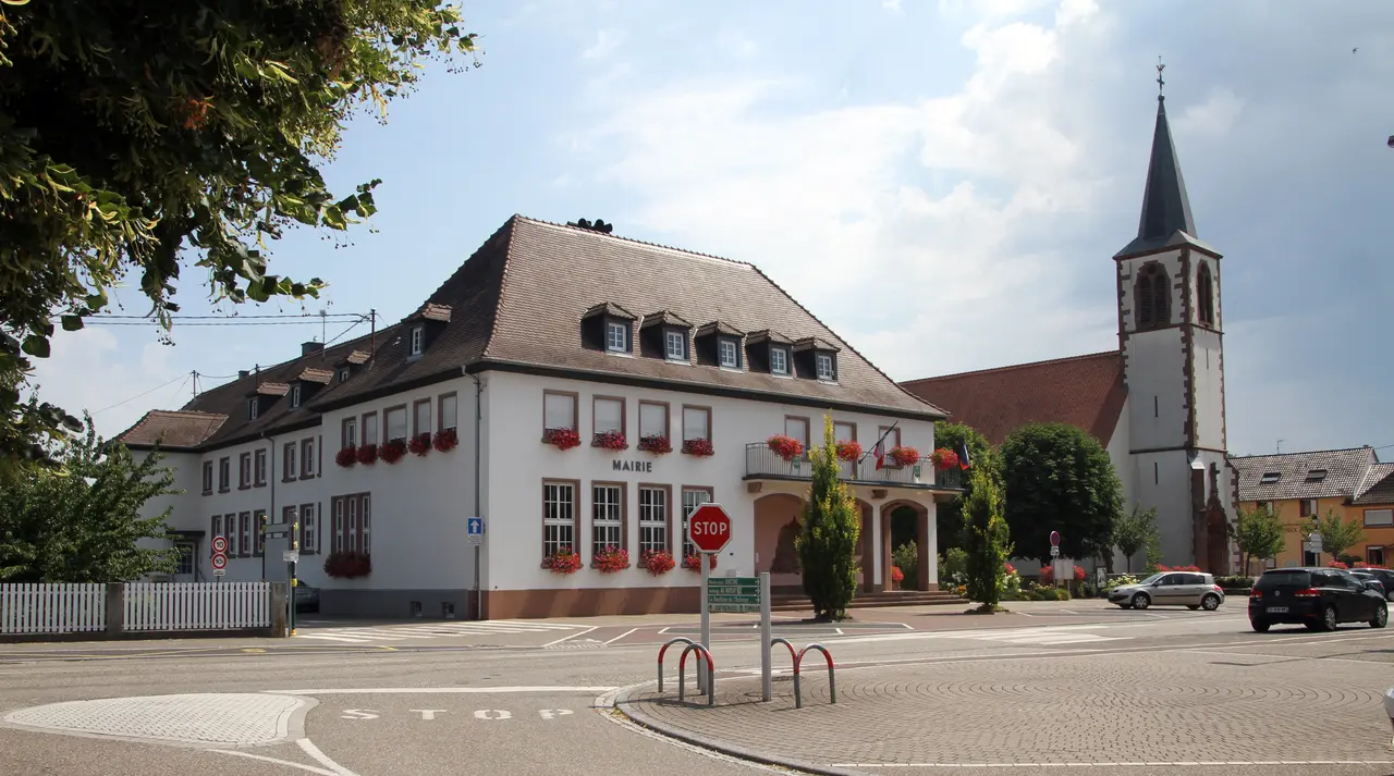 Sessenheim-Mairie-02-Kirche Mariae Geburt-gje