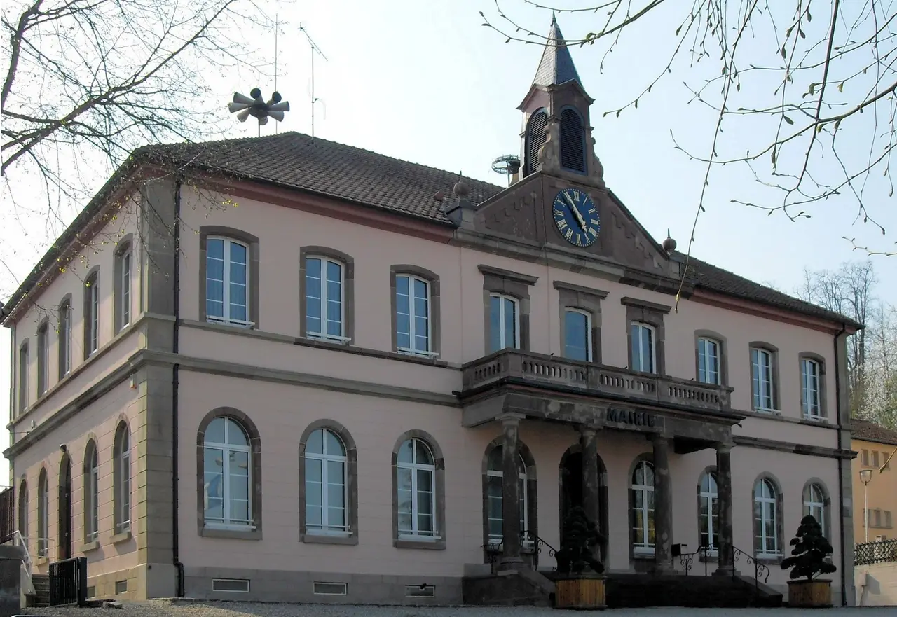 Sierentz, Mairie-école