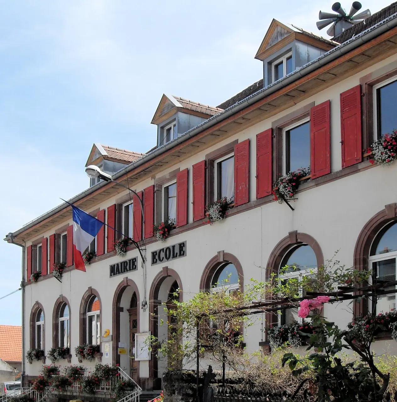 Steinbach, Mairie-école