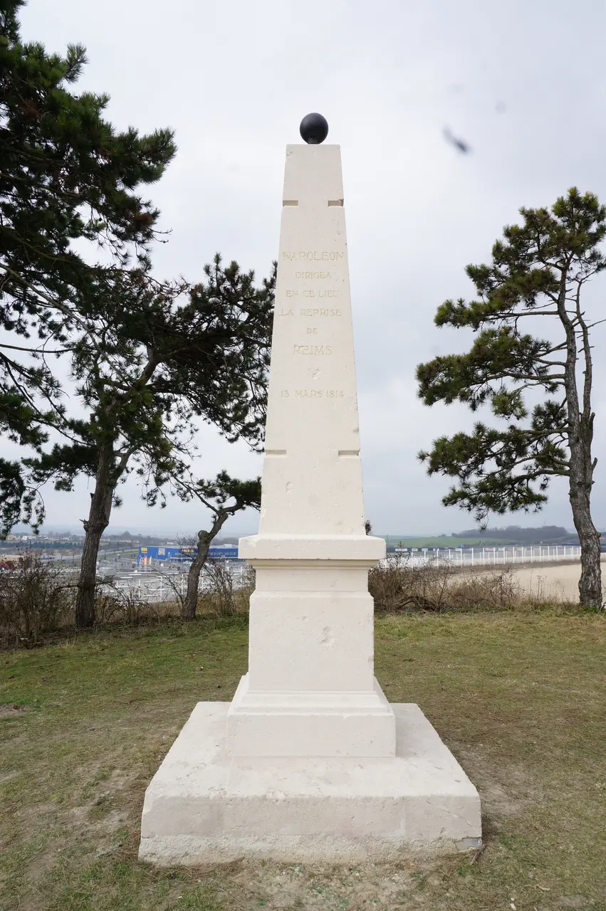 File:Colonne Tinqueux 02039.JPG