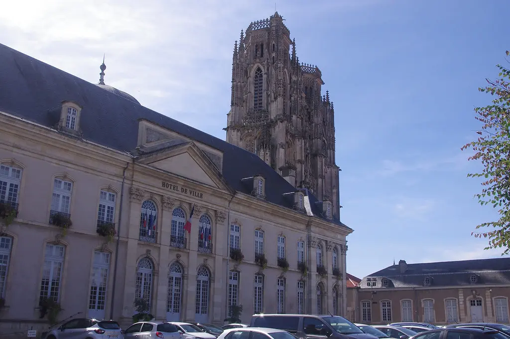 Toul - Hôtel de ville / Cathédrale Saint-Étienne