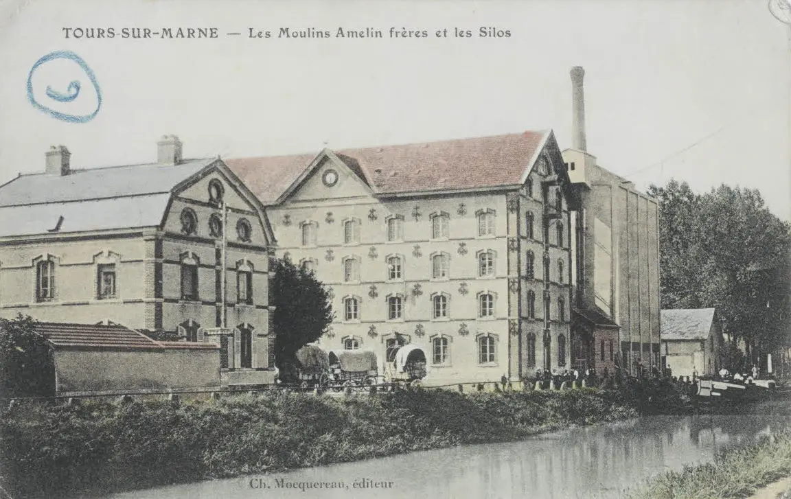 File:Carte postale de Moulins et silos Amelin frères à Tours-sur-Marne (Marne).- Archives nationales- AJ-28-200dossier-7828.jpg
