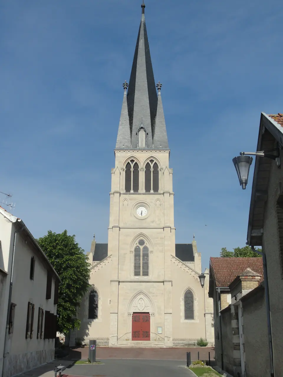 Tours-sur-Marne église