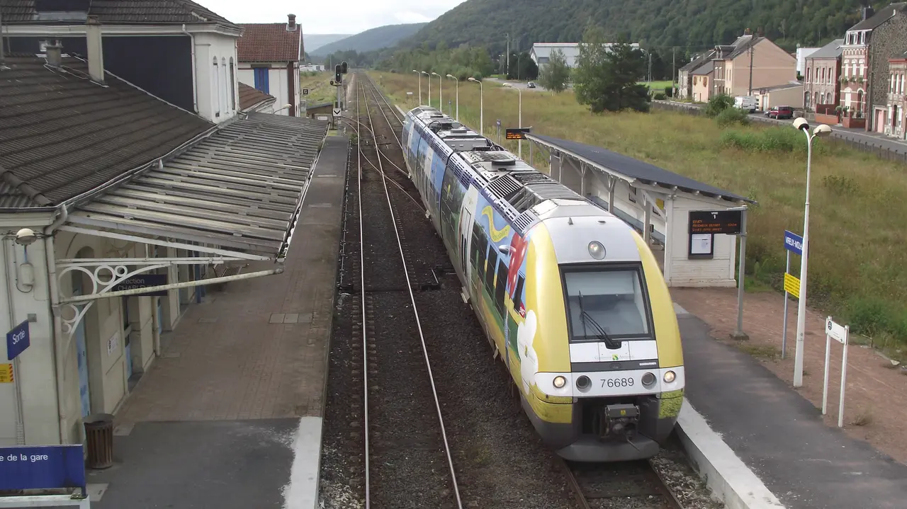 Vireux-Molhain station TER
