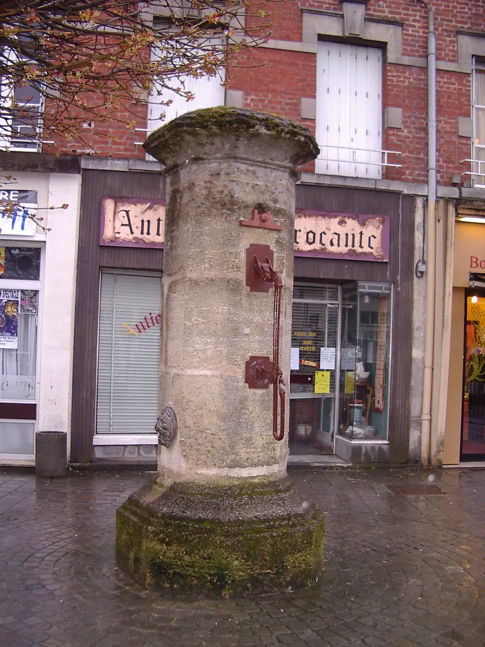File:Ancienne Fontaine-Vrigne-aux-Bois Ardennes.JPG