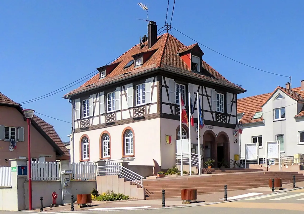Oberhoffen-lès-Wissembourg, Mairie