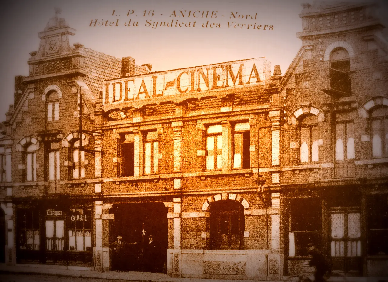 Hôtel du Syndicat des verriers D' Aniche (Idéal Cinéma) démoli en 1993